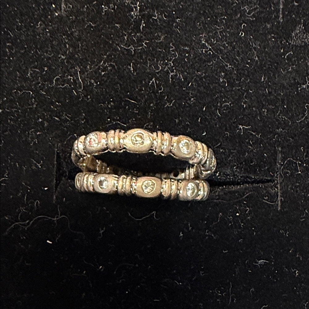 Stunning Sterling Silver And Rhinestone Stackable Women's Ring Size 7 - Picture 1 of 3